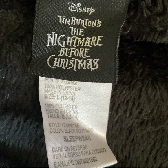 Disney’s Nightmare Before Christmas soft sleep top size large (12/14) - Picture 4 of 4